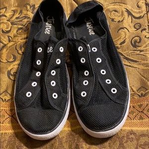Justice netted swim shoes